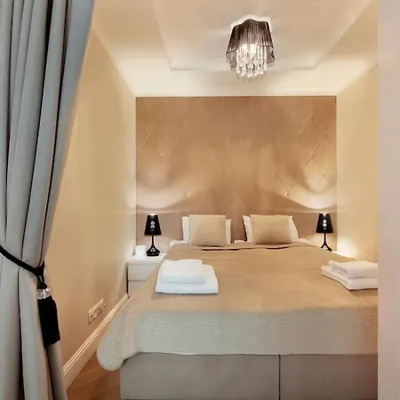 Appartement Tartaczna Glam